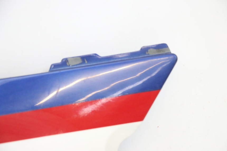 photo de TAPA BAJO ASIENTO DERECHO KAWASAKI GPX R WARBIRD 600 (1988 - 1993) - Características distintivas
