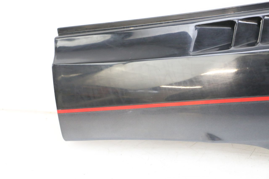 photo de TAPA BAJO ASIENTO DERECHO KAWASAKI GPZ RX 1000 (1986 - 1988) - Características distintivas