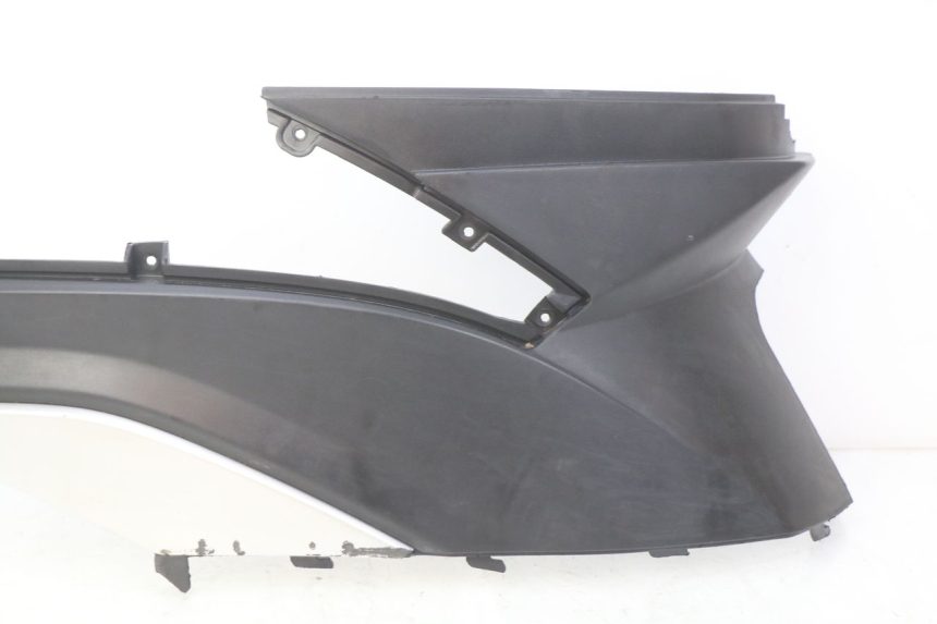 photo de TAPA BAJO EL ASIENTO DERECHO. TNT MOTOR GRIDO 2T 50 (2010 - 2019)