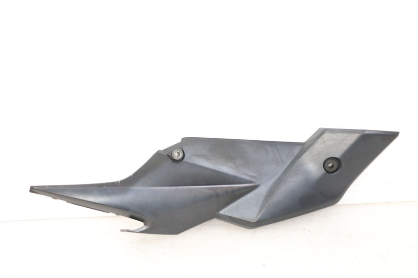 photo de TAPA BAJO ASIENTO DERECHO SUZUKI GSR 750 (2011 - 2017)