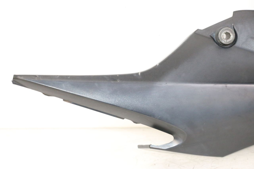 photo de TAPA BAJO ASIENTO DERECHO SUZUKI GSR 750 (2011 - 2017)