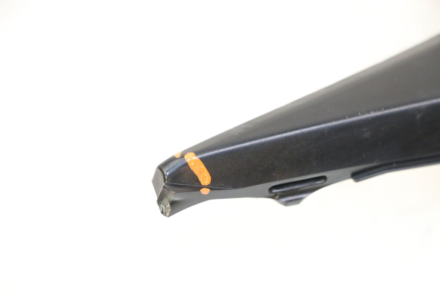 photo de TAPA BAJO ASIENTO DERECHO SUZUKI GSR 750 (2011 - 2017)