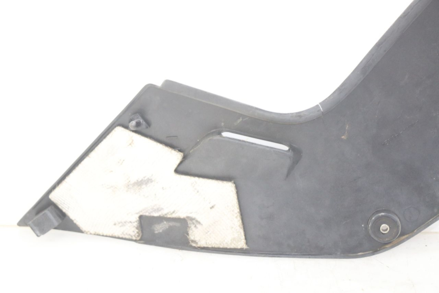 photo de TAPA DEBAJO DEL ASIENTO DERECHO SUZUKI GSX-F GSX  F 1100 (1988 - 1994)