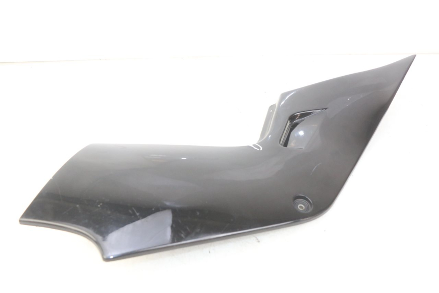 photo de TAPA DEBAJO DEL ASIENTO DERECHO SUZUKI GSX-F GSX  F 1100 (1988 - 1994)