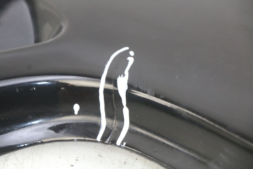 photo de TAPA DEBAJO DEL ASIENTO DERECHO SUZUKI GSX-F GSX  F 1100 (1988 - 1994)
