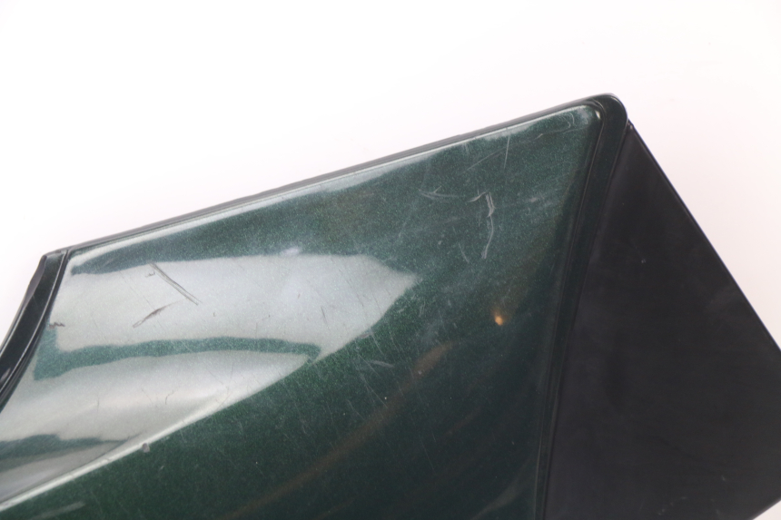 photo de TAPA BAJO ASIENTO DERECHO KAWASAKI GTR 1000 (1994 - 2004)