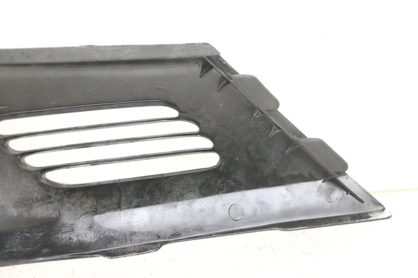 photo de TAPA BAJO ASIENTO DERECHO HONDA CBR F 1000 (1993 - 1996)