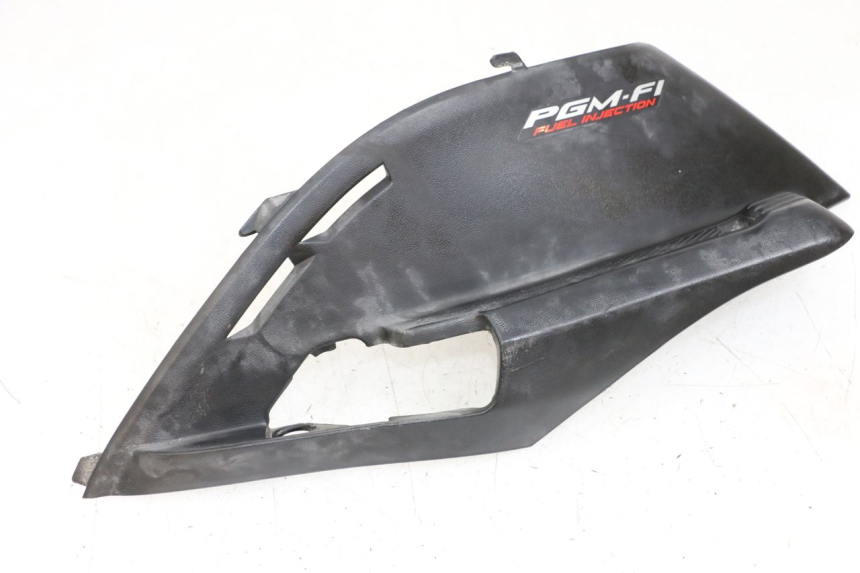 photo de TAPA BAJO ASIENTO DERECHO HONDA NHX LEAD 110 (2008 - 2010)