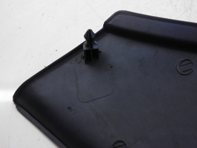 photo de TAPA BAJO ASIENTO DERECHO HONDA ST PAN EUROPEAN ABS 1100 (2002 - 2001)