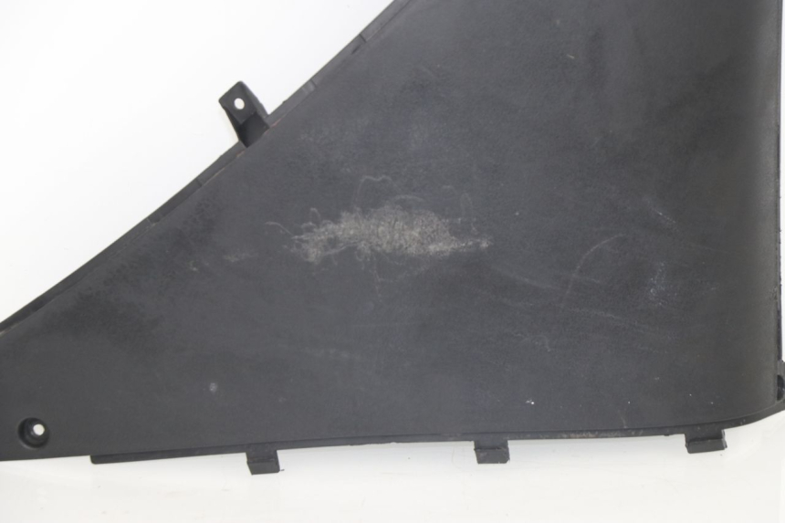 photo de TAPA BAJO ASIENTO DERECHO JM MOTORS DELIVERY 4T 50 (2017 - 2020)