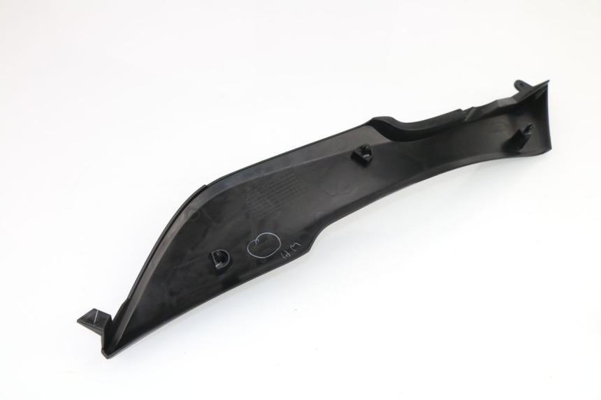 photo de TAPA BAJO EL ASIENTO DERECHO. KAWASAKI VERSYS ABS 650 (2015 - 2018)