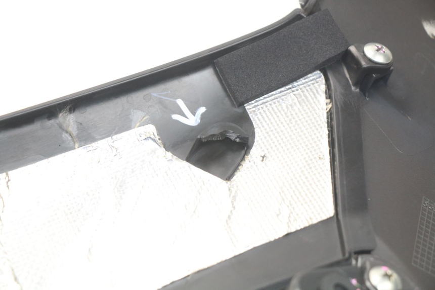 photo de TAPA BAJO ASIENTO DERECHO KAWASAKI Z Z900 900 (2017 - 2019)