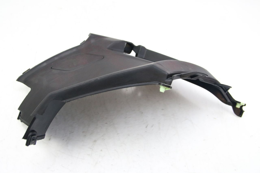 photo de TAPA BAJO ASIENTO DERECHO PEUGEOT KISBEE 2T 50 (2018 - 2022)