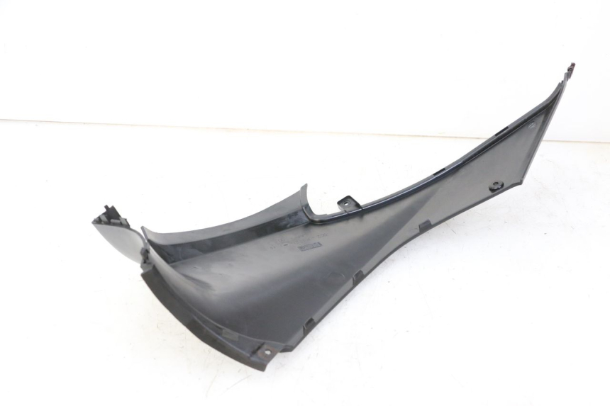 photo de TAPA BAJO ASIENTO DERECHO MBK OVETTO ONE 2T 50 (2013 - 2017)