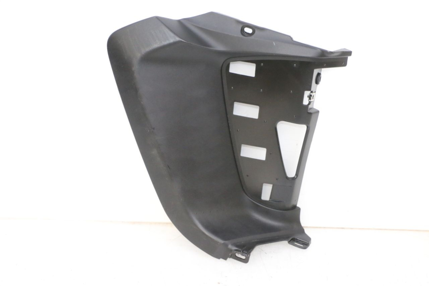 photo de TAPA BAJO ASIENTO DERECHO YAMAHA NEO'S CORE 1 (2022 - 2026) - Vista principal
