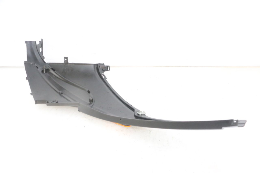 photo de TAPA BAJO ASIENTO DERECHO PIAGGIO NRG POWER PUREJET 50 (2018 - 2021)