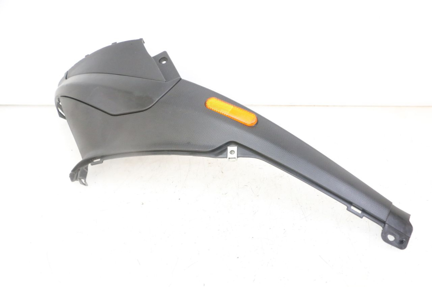 photo de TAPA BAJO ASIENTO DERECHO PIAGGIO NRG POWER PUREJET 50 (2018 - 2021)
