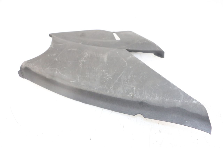 photo de TAPA BAJO ASIENTO DERECHO HONDA NTV DEAUVILLE ABS 700 (2007 - 2016)