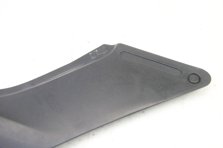 photo de TAPA BAJO ASIENTO DERECHO HONDA NTV DEAUVILLE 650 (2001 - 2006)