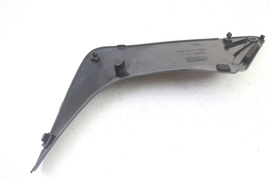 photo de TAPA BAJO ASIENTO DERECHO HONDA NTV DEAUVILLE 650 (2001 - 2006)