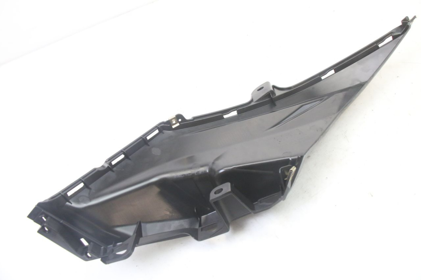 photo de TAPA BAJO ASIENTO DERECHO SYM ORBIT III 3 4T 50 (2021 - 2025)