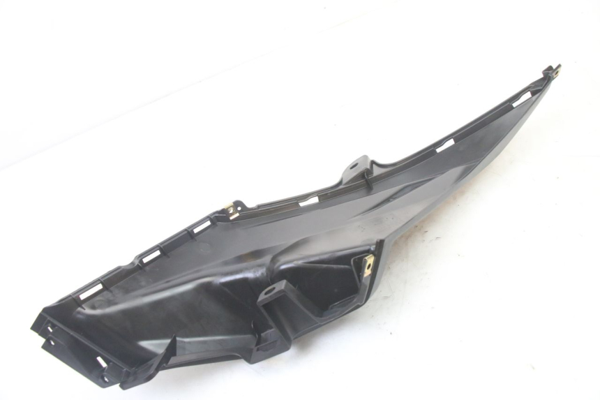 photo de TAPA BAJO ASIENTO DERECHO SYM ORBIT III 3 4T 50 (2021 - 2025)