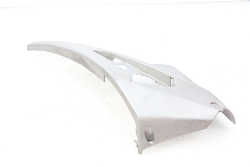 photo de TAPA BAJO EL ASIENTO DERECHO. PEUGEOT GEOPOLIS 400 (2007 - 2013)