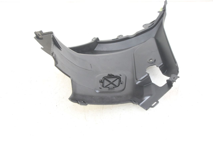 photo de TAPA DEBAJO DEL ASIENTO DERECHO PEUGEOT KISBEE 4T 50 (2010 - 2017)