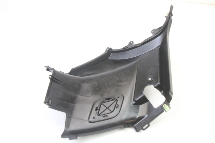 photo de TAPA BAJO ASIENTO DERECHO PEUGEOT STREETZONE I 2T 50 (2018 - 2020)