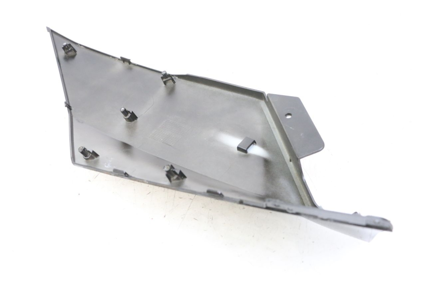 photo de TAPA BAJO EL ASIENTO DERECHO PEUGEOT TWEET 4T 50 (2023 - 2025)