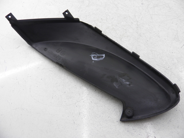 photo de TAPA BAJO ASIENTO DERECHO PIAGGIO FLY 2T 50 (2004 - 2017)