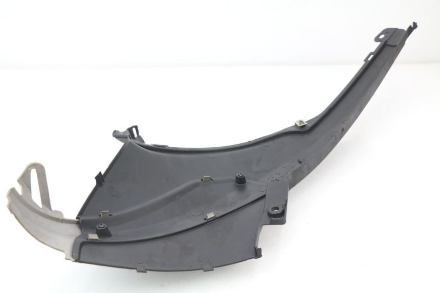 photo de TAPA BAJO ASIENTO DERECHO PIAGGIO NRG 50 (2004 - 2017)