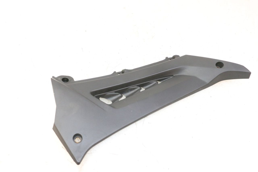photo de TAPA BAJO ASIENTO DERECHO MAG POWER R-STREET 50 (2016 - 2025)