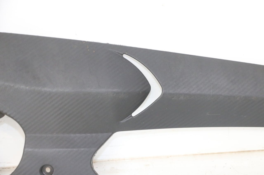 photo de TAPA BAJO ASIENTO DERECHO GILERA RUNNER SL 50 (2006 - 2009)