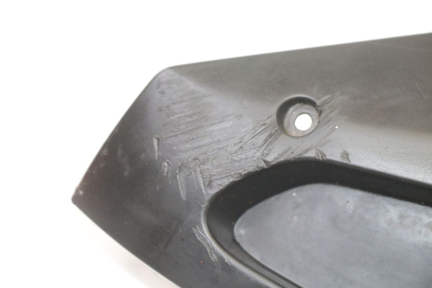 photo de TAPA BAJO ASIENTO DERECHO GILERA RUNNER SP 50 (2006 - 2008)