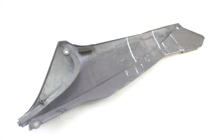 photo de TAPA BAJO ASIENTO DERECHO HONDA ST PAN EUROPEAN 1300 (2002 - 2013)