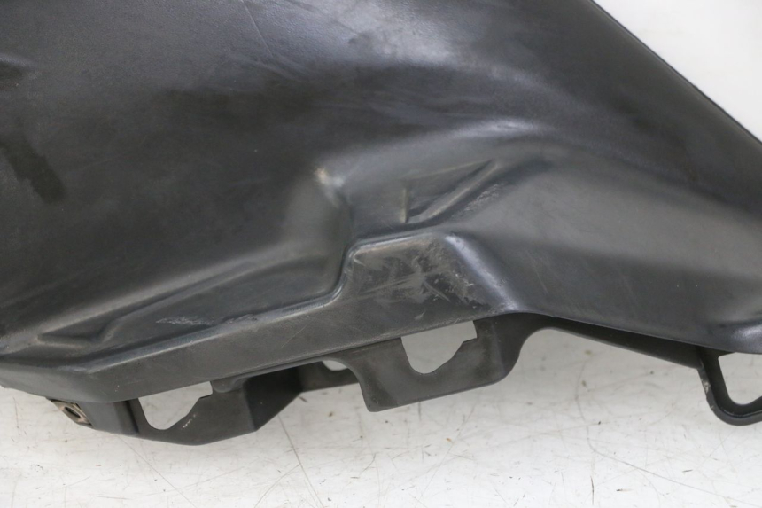 photo de TAPA BAJO EL ASIENTO DERECHO SYM ORBIT III 3 4T 50 (2018 - 2021)
