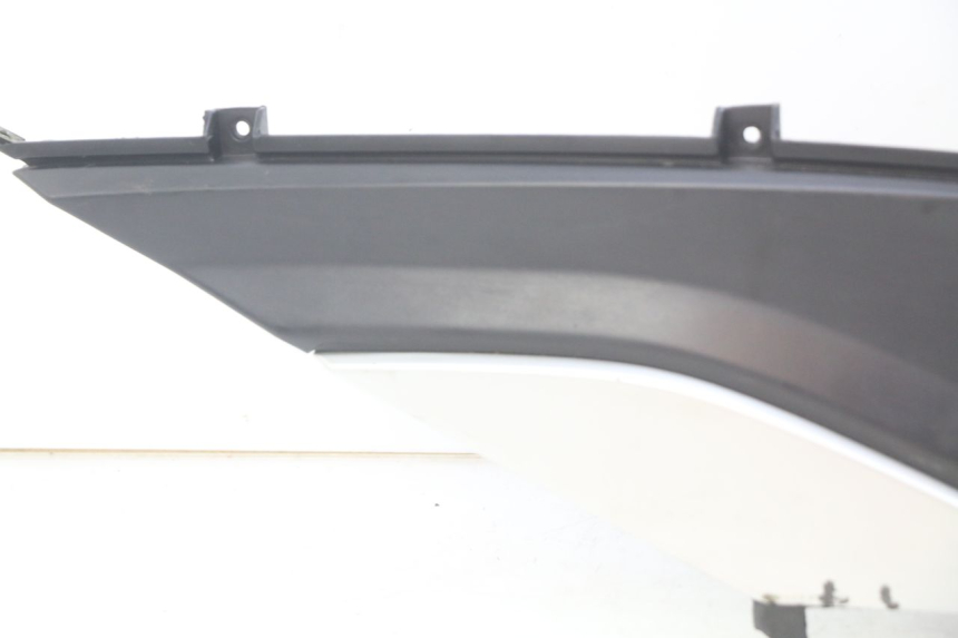 photo de TAPA BAJO EL ASIENTO DERECHO. TNT MOTOR GRIDO 2T 50 (2010 - 2019)