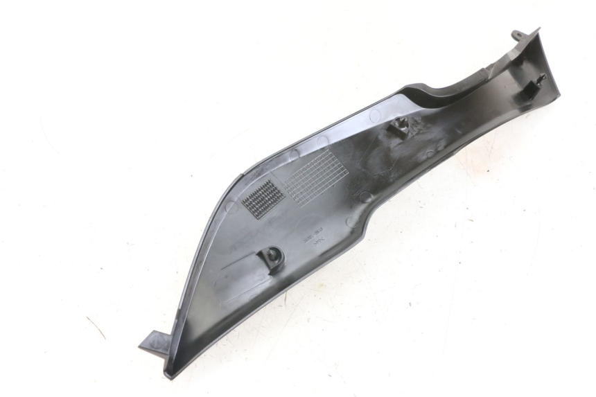 photo de TAPA BAJO EL ASIENTO DERECHO. KAWASAKI VERSYS ABS 650 (2015 - 2018)