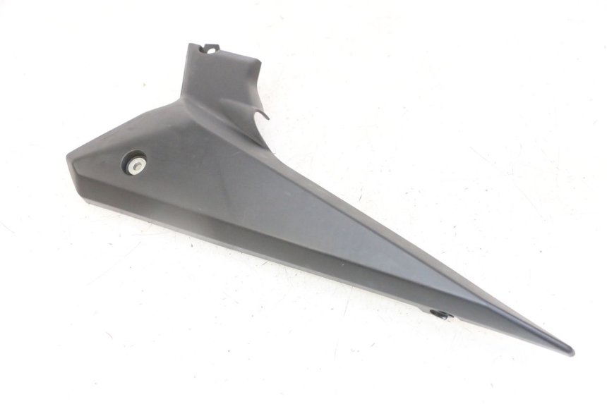 photo de TAPA BAJO ASIENTO DERECHO YAMAHA XJ6 ABS 600 (2008 - 2016)