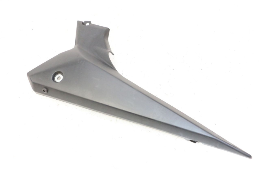 photo de TAPA BAJO ASIENTO DERECHO YAMAHA XJ6 ABS 600 (2008 - 2016)