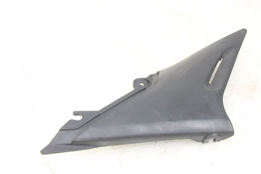 photo de TAPA BAJO ASIENTO DERECHO YAMAHA XJN DIVERSION 600 (2000 - 2003)