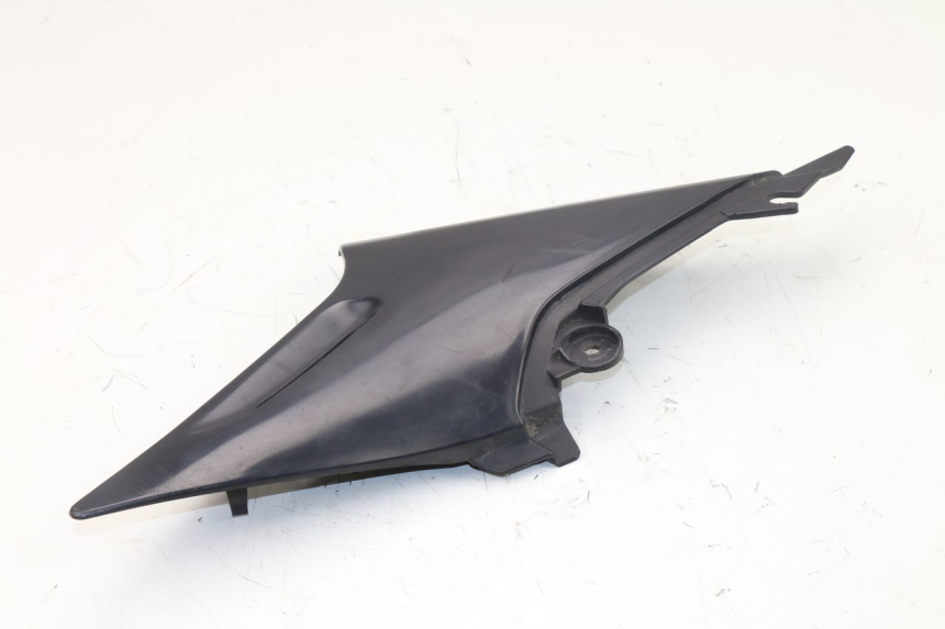 photo de TAPA BAJO ASIENTO DERECHO YAMAHA XJN DIVERSION 600 (2000 - 2003)