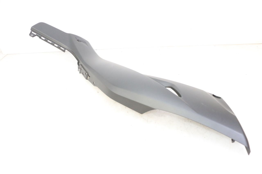 photo de TAPA BAJO ASIENTO DERECHO YAMAHA XMAX X-MAX 125 (2021 - 2025)