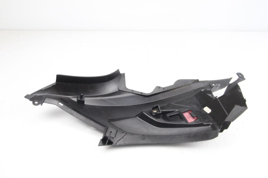 photo de TAPA BAJO ASIENTO DERECHO YAMAHA AEROX NAKED 2T 50 (2013 - 2017)