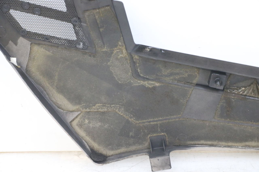 photo de TAPA DEBAJO DEL ASIENTO DERECHO YAMAHA FJ 3CX 1200 (1986 - 1996)