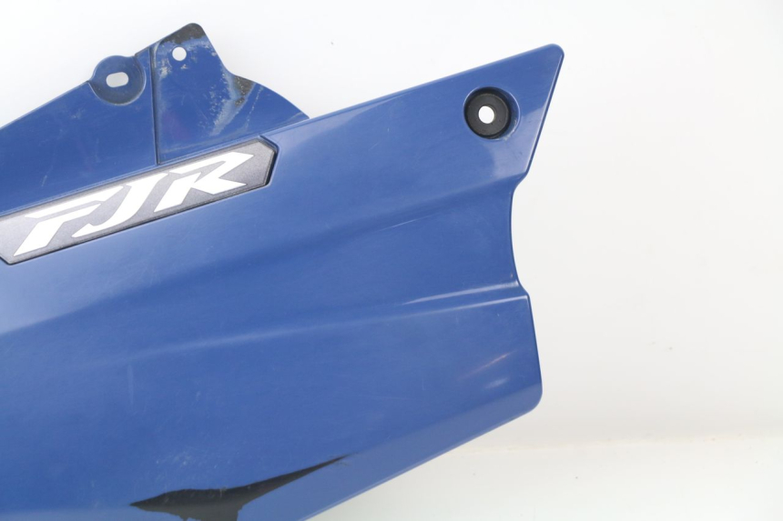 photo de TAPA BAJO ASIENTO DERECHO YAMAHA FJR ABS 1300 (2006 - 2012)