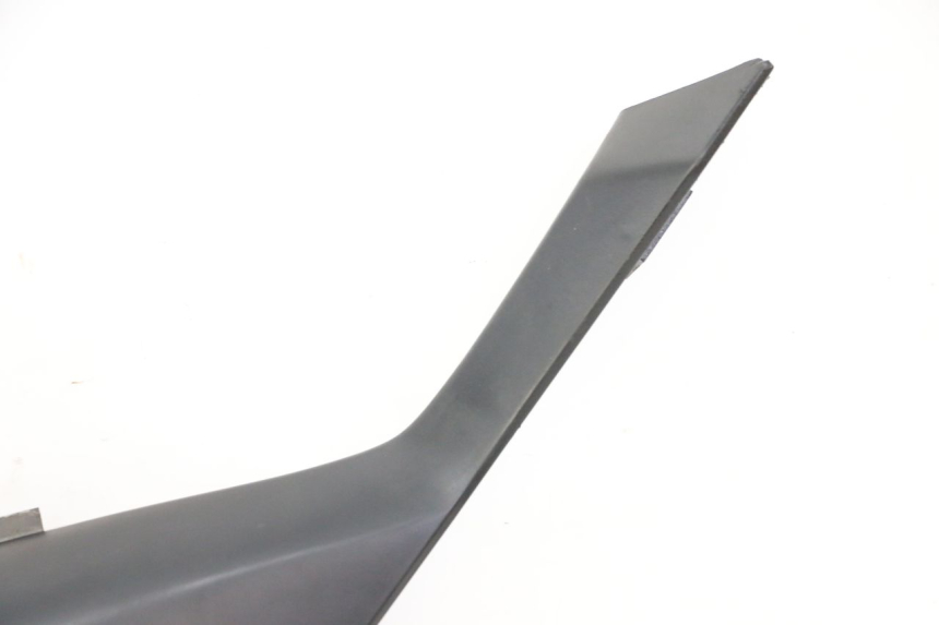 photo de TAPA BAJO ASIENTO DERECHO YAMAHA TZR 50 (2008 - 2016)