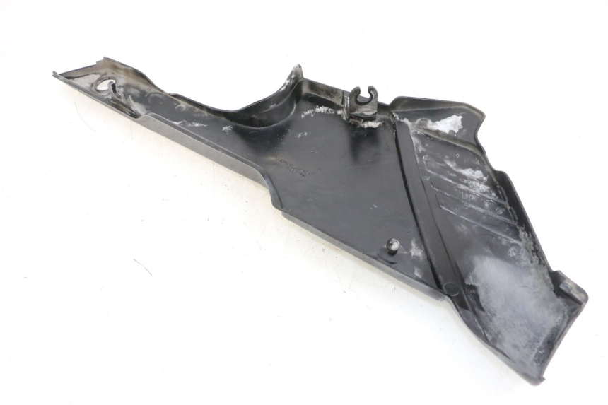 photo de TAPA BAJO ASIENTO DERECHO YAMAHA XJ F 900 (1983 - 1994)