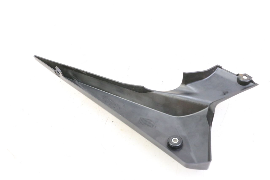photo de TAPA BAJO ASIENTO DERECHO YAMAHA XJ6 ABS 600 (2008 - 2016)